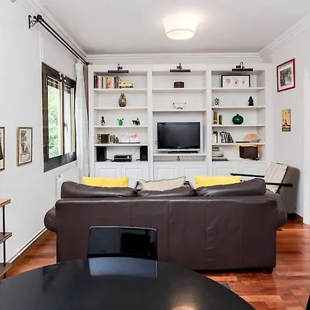 Apartment 2 Bedroom By Sagrada Familia Barcelona