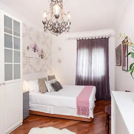 Apartment 2 Bedroom By Sagrada Familia Barcelona